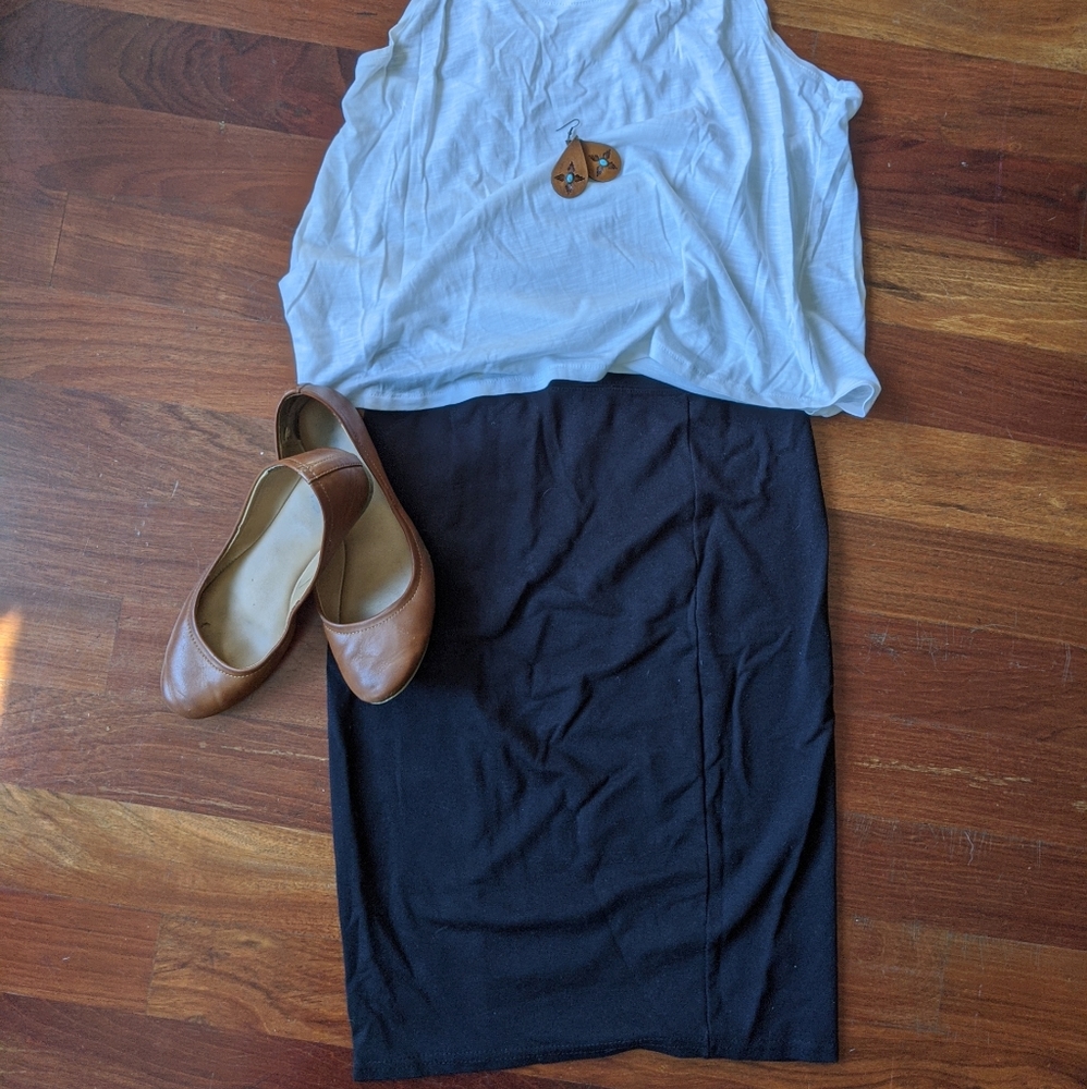 Black pencil skirt